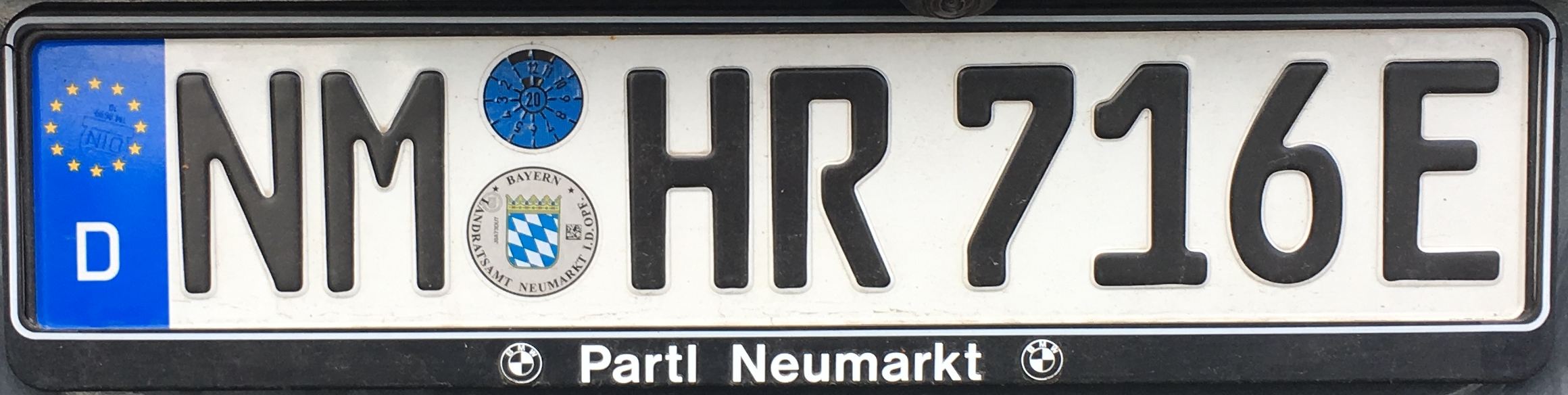 Registrační značky Německo - NM - Neumarkt in der Oberpfalz, elektrické vozidlo, foto: www.podalnici.cz